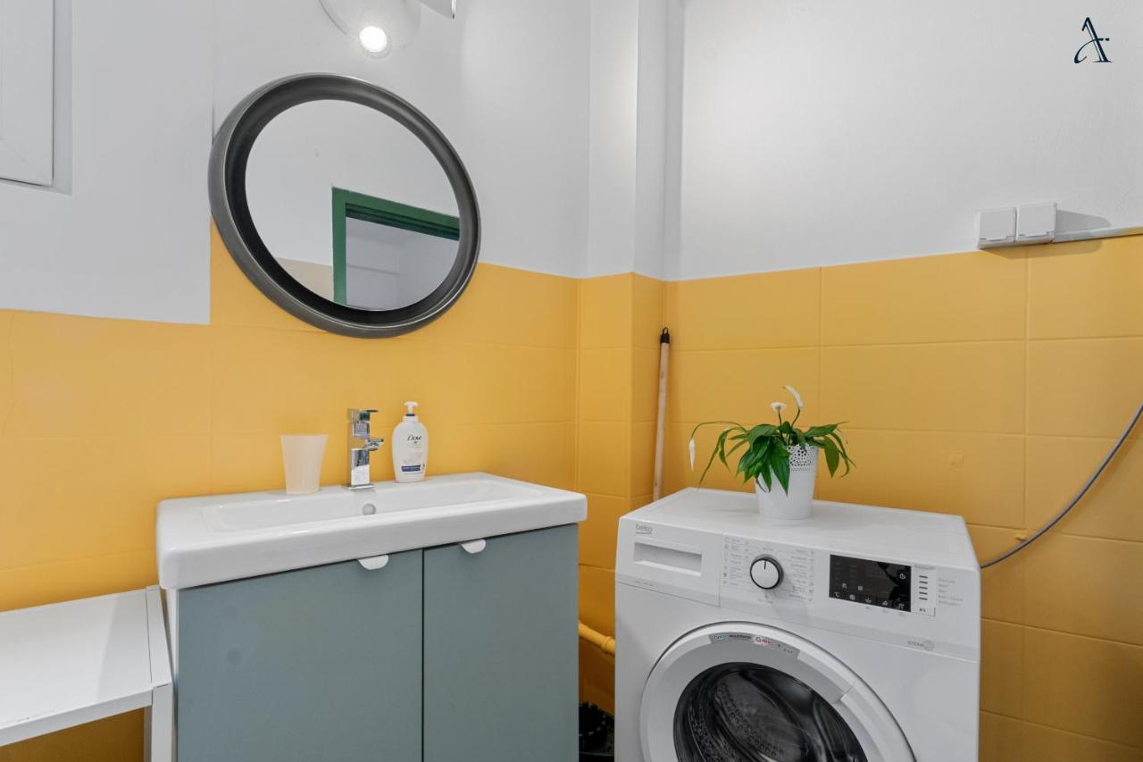 11 Apartments Bucureşti Ngoại thất bức ảnh