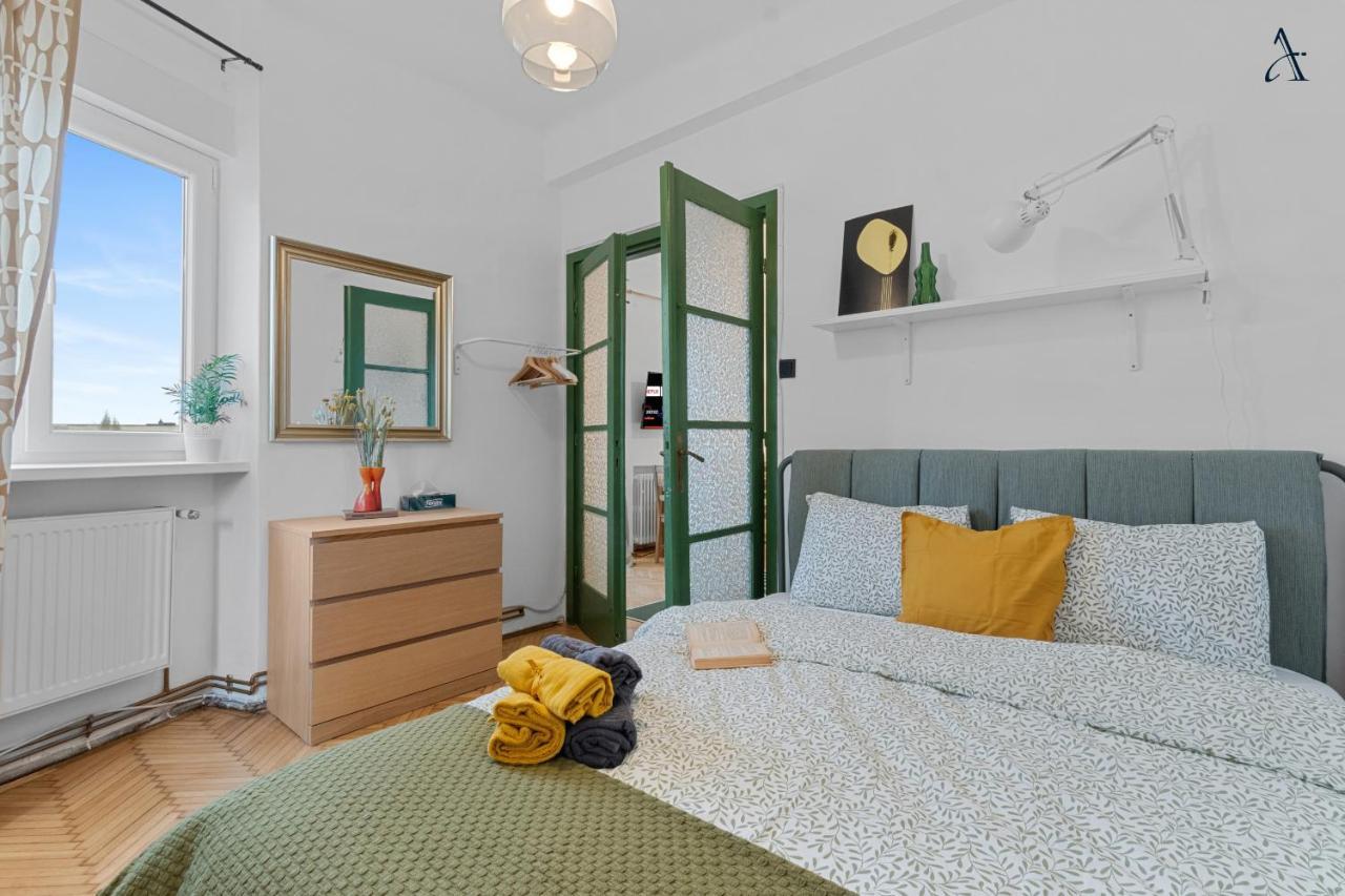 11 Apartments Bucureşti Ngoại thất bức ảnh
