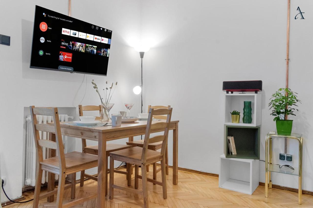 11 Apartments Bucureşti Ngoại thất bức ảnh