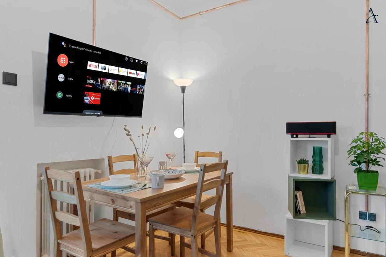 11 Apartments Bucureşti Ngoại thất bức ảnh